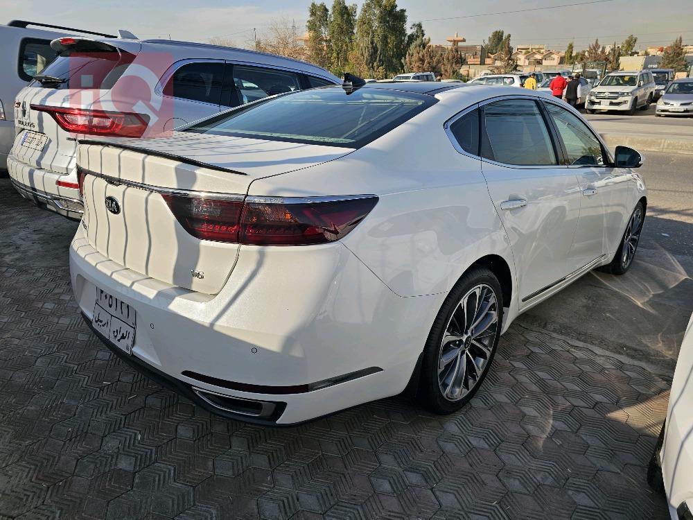 Kia Cadenza